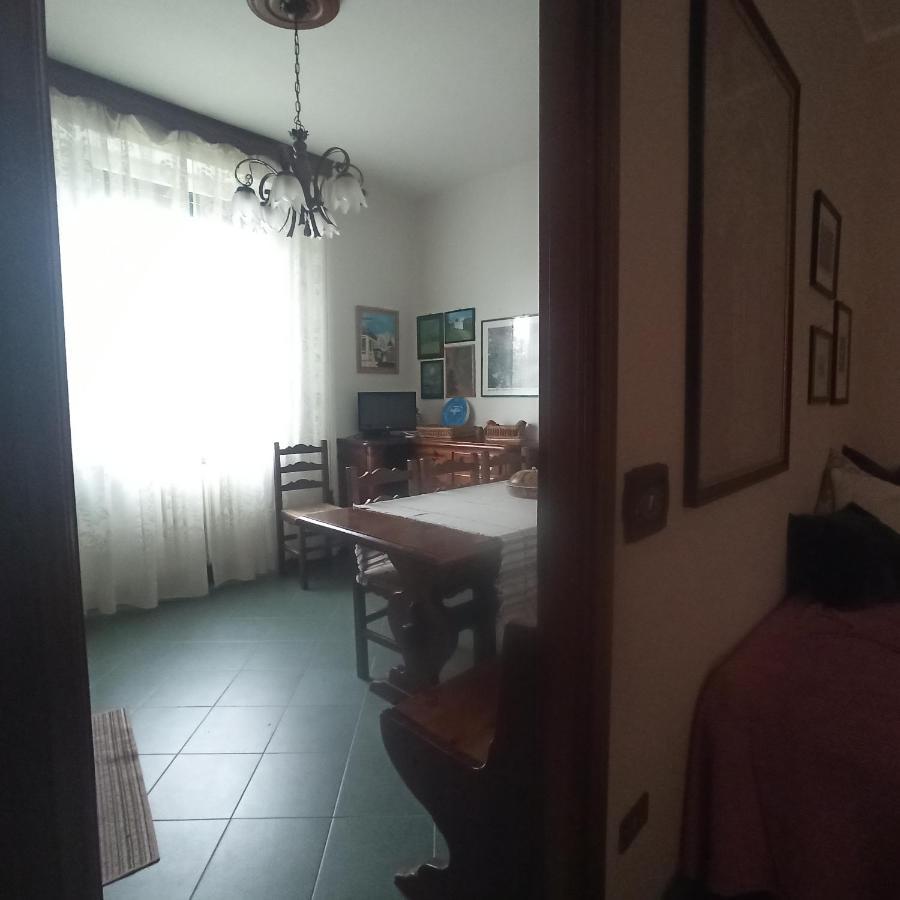 Casa Vincenzo 130 Mq Con Portico Ed Ingresso Esclusivo Dal Giardino Villa Felino Dış mekan fotoğraf